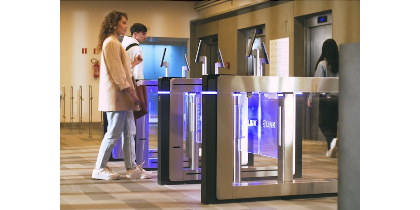 ANPR access cameras and bracket cameras were set up at the parking lot